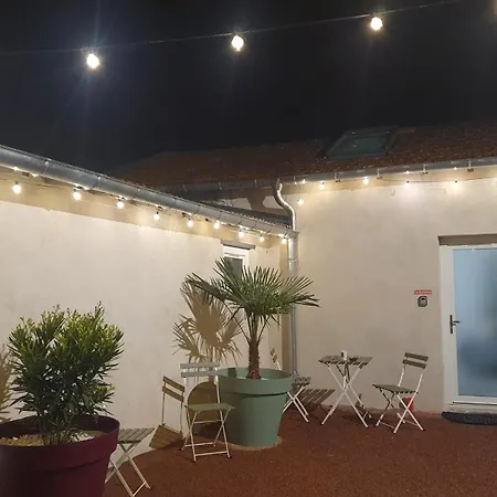 Le Boheme, Sauna & 아파트 Riorges