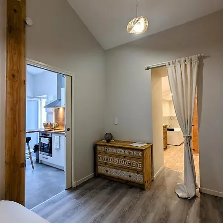 Le Boheme, Sauna & Riorges